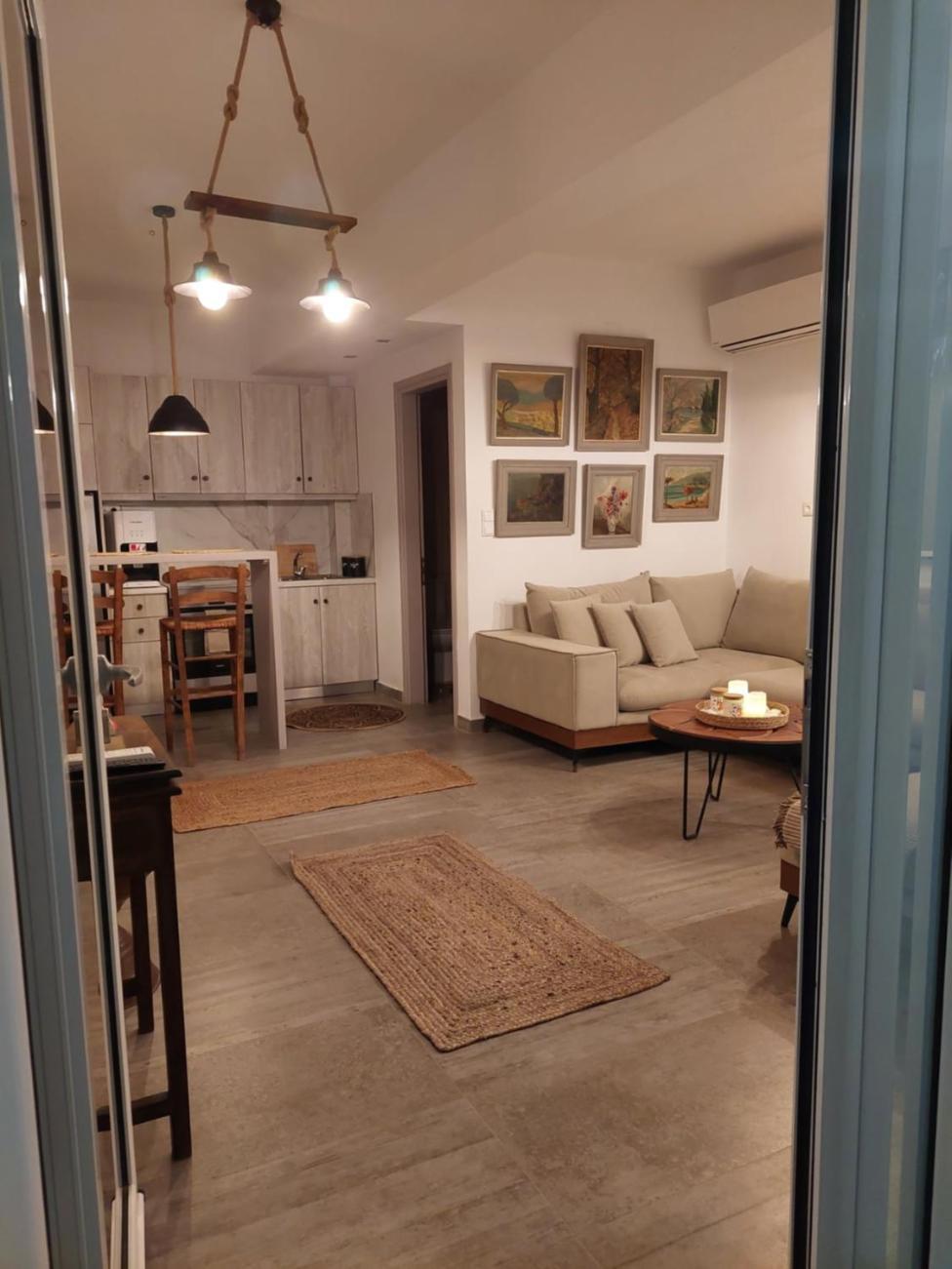 Maya Apartments, Modern And Convenient Apartments With Private Parking Skiathos-stad Buitenkant foto
