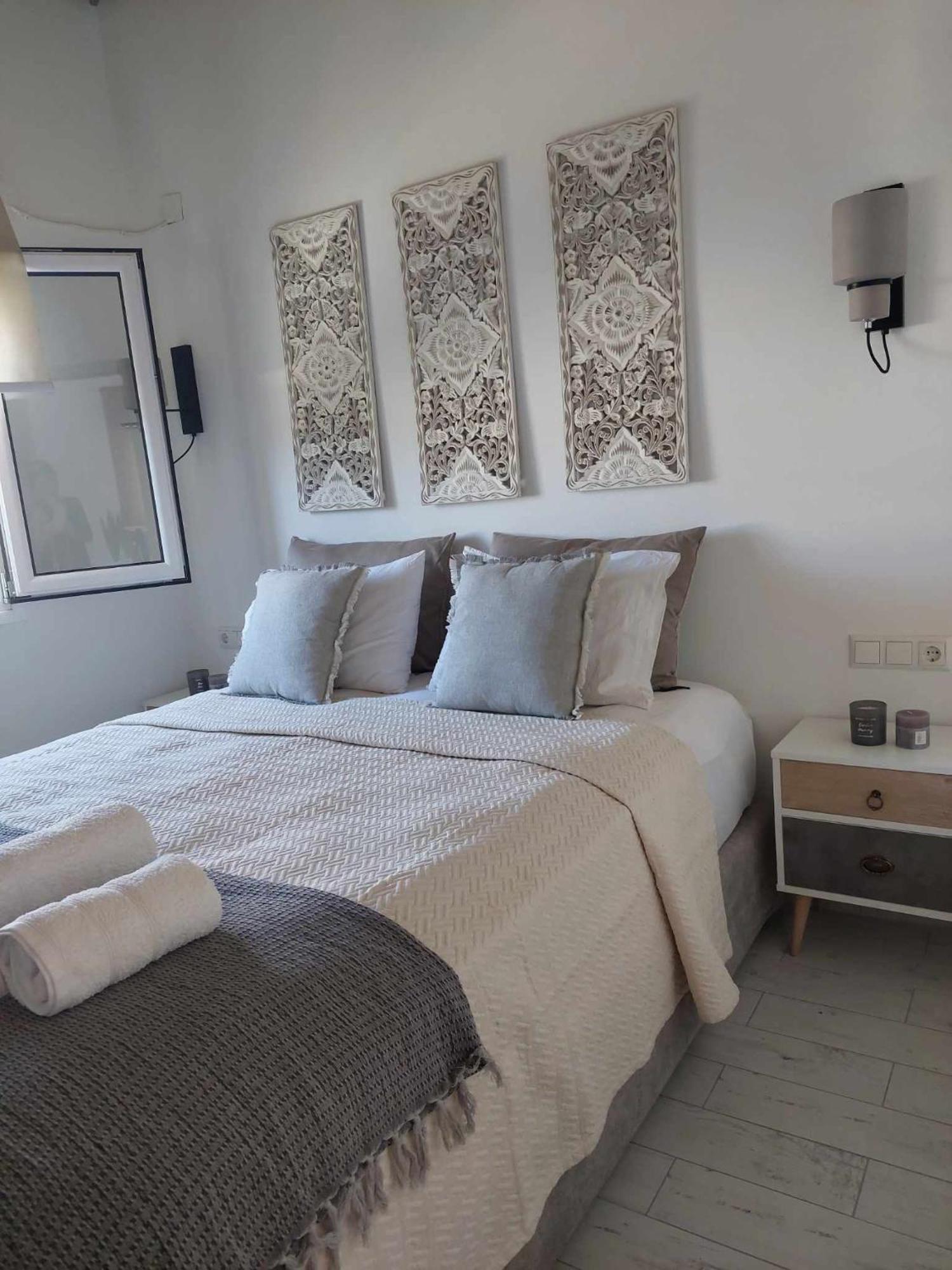 Maya Apartments, Modern And Convenient Apartments With Private Parking Skiathos-stad Buitenkant foto