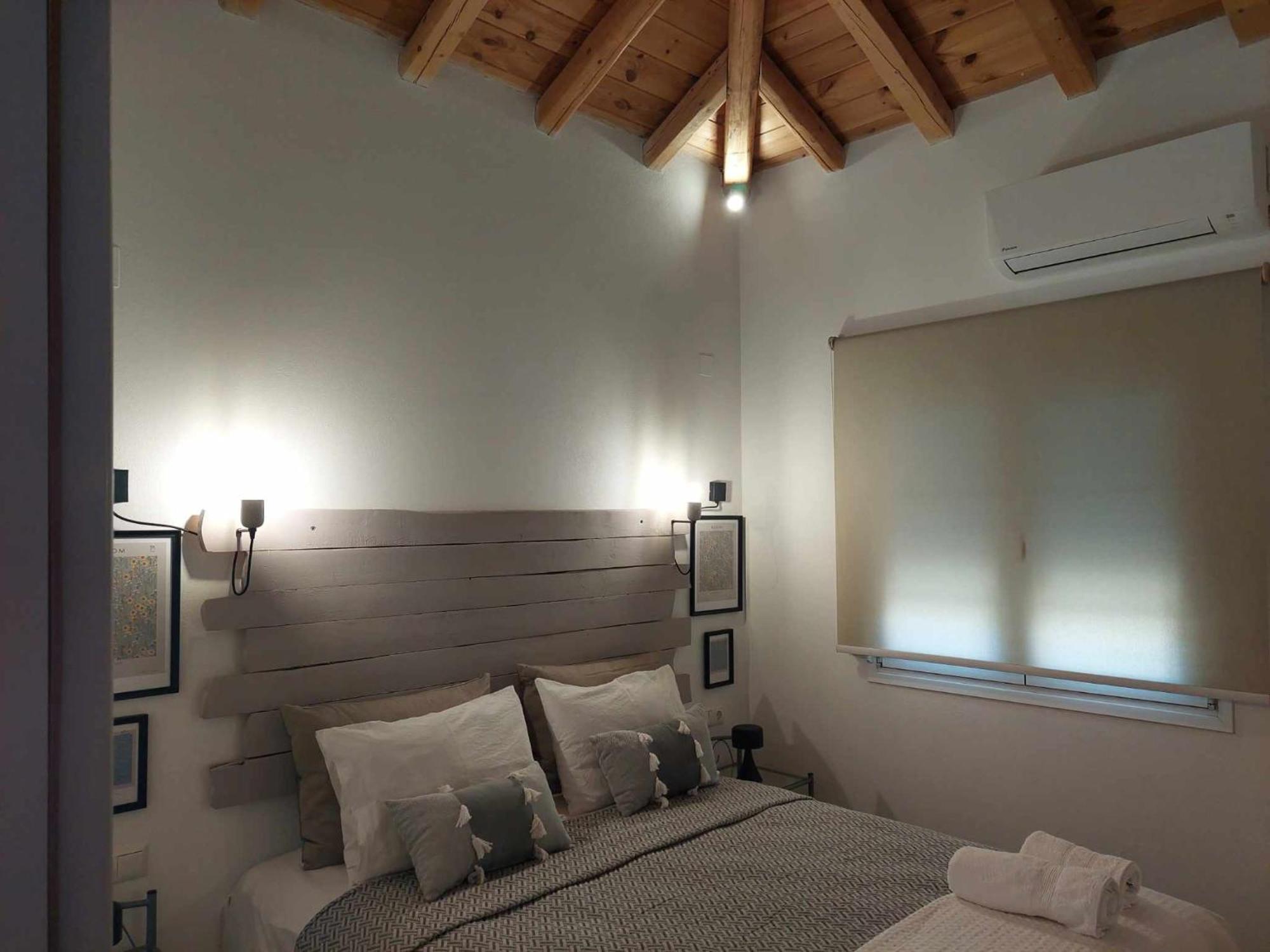 Maya Apartments, Modern And Convenient Apartments With Private Parking Skiathos-stad Buitenkant foto