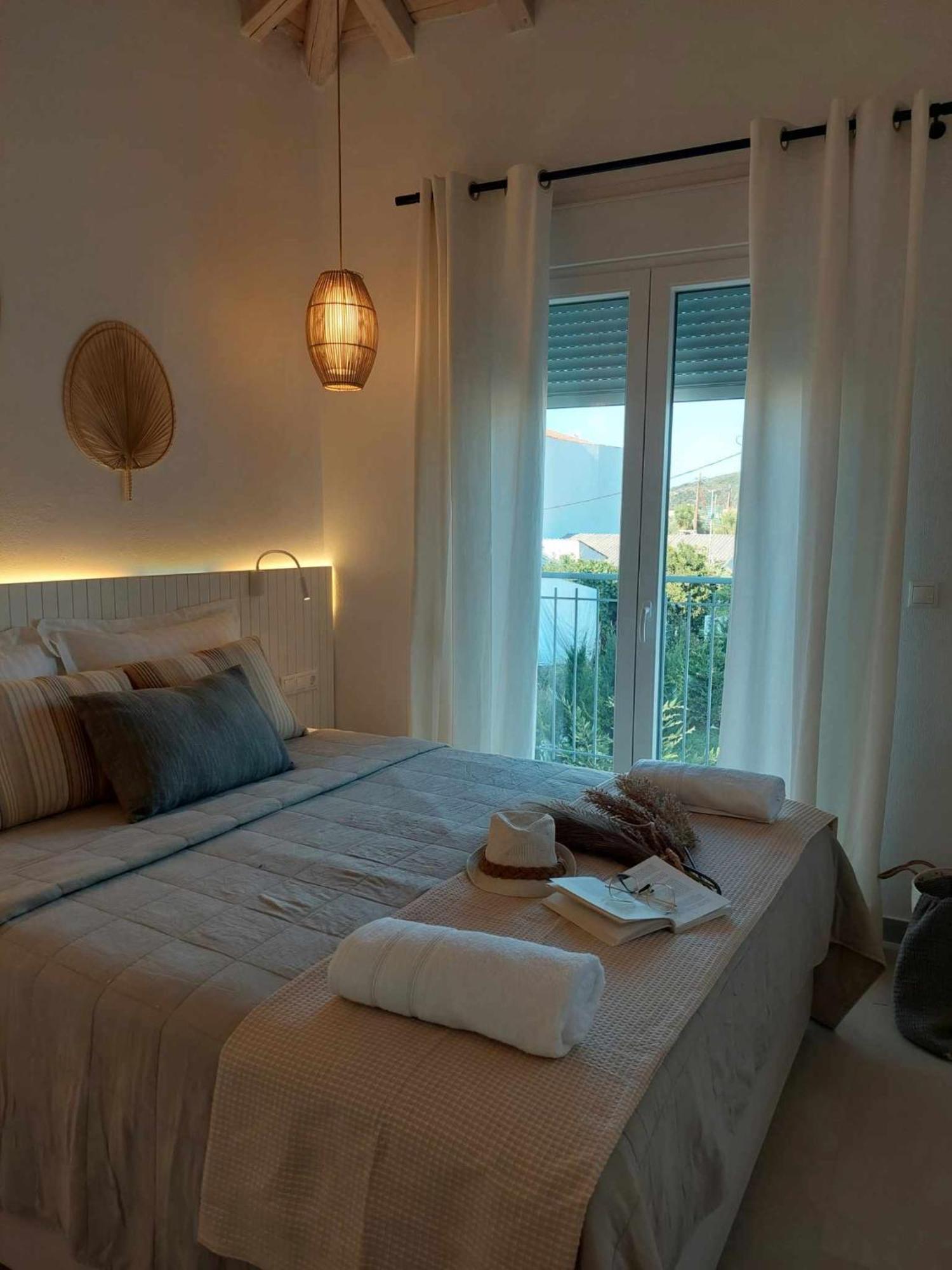 Maya Apartments, Modern And Convenient Apartments With Private Parking Skiathos-stad Buitenkant foto