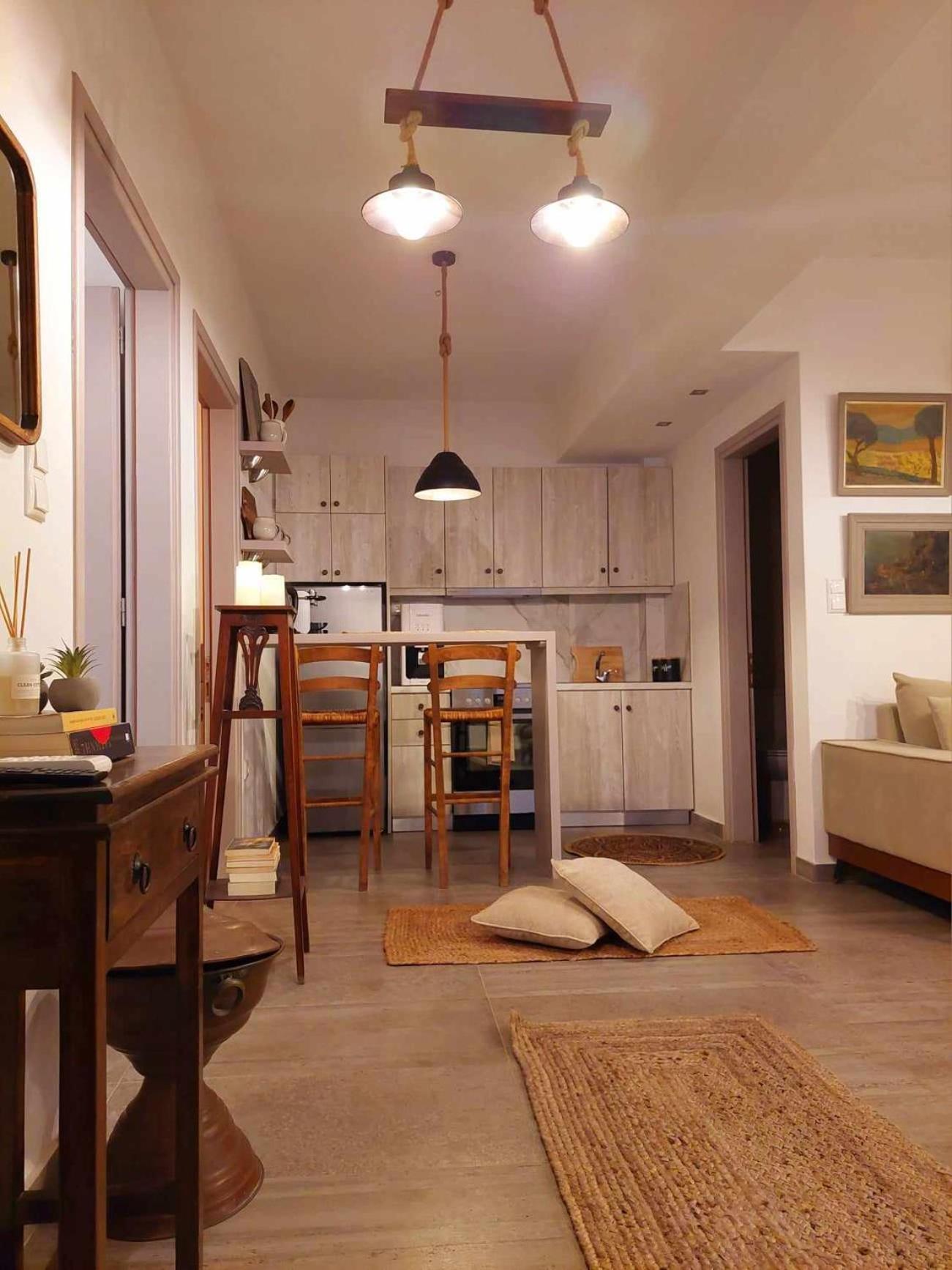 Maya Apartments, Modern And Convenient Apartments With Private Parking Skiathos-stad Buitenkant foto