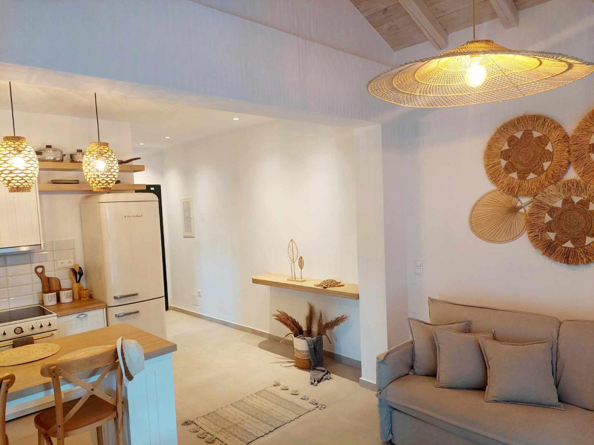 Maya Apartments, Modern And Convenient Apartments With Private Parking Skiathos-stad Buitenkant foto