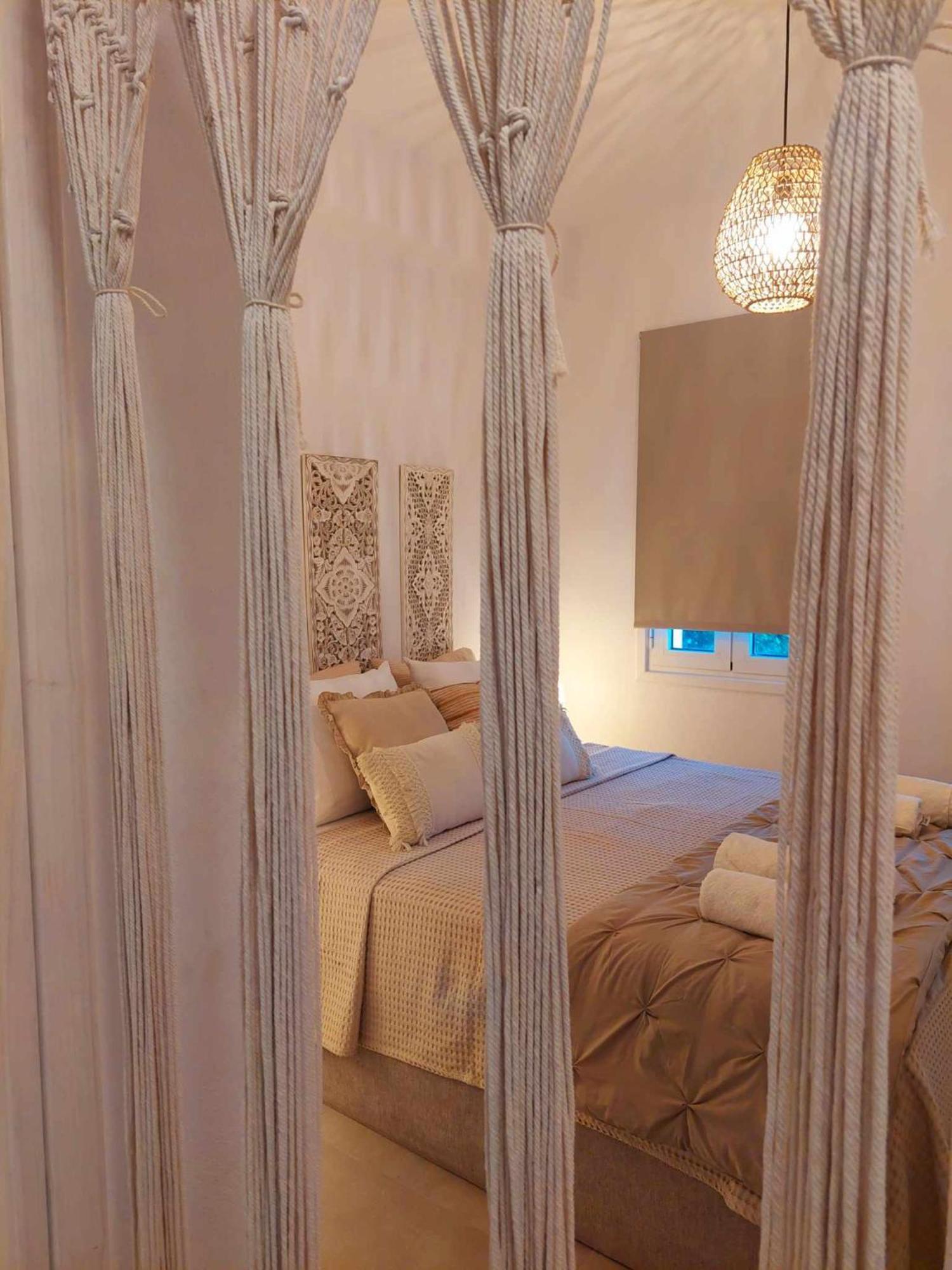 Maya Apartments, Modern And Convenient Apartments With Private Parking Skiathos-stad Buitenkant foto
